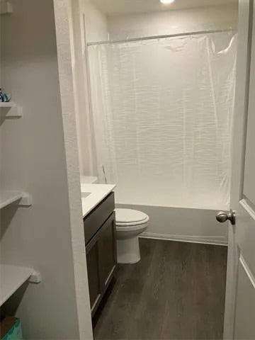 Building Photo - 2626 Fieldcrest Ln.