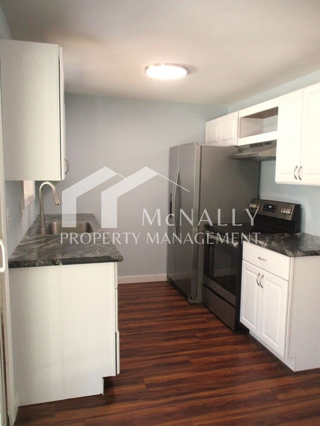 Building Photo - Charming 3-Bedroom Home in Steilacoom