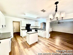 Building Photo - 13107 Camino Carlos