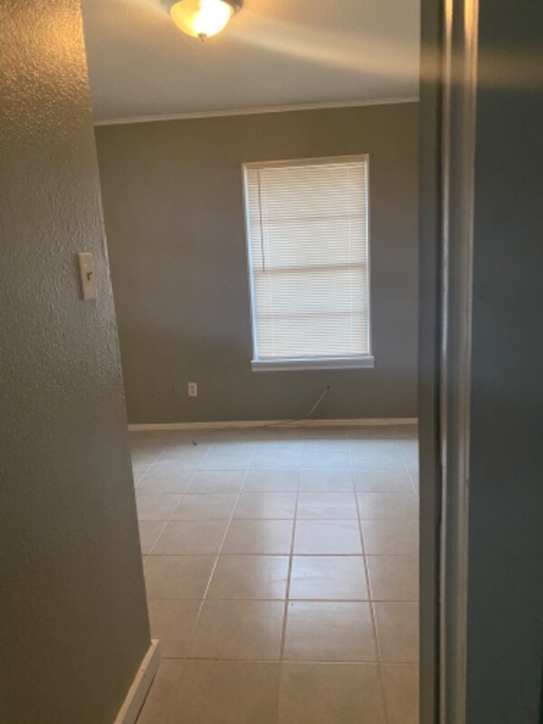 Building Photo - 146 Bernice Dr