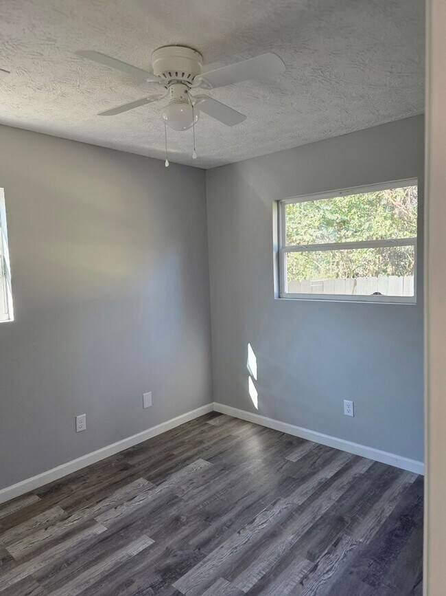 Building Photo - 822 Ragland Ct