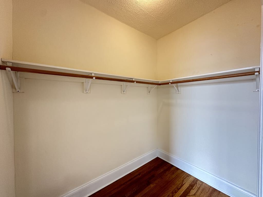 Building Photo - 2737 N Spaulding Ave