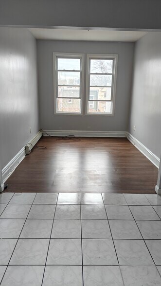 Building Photo - 166 Lexington Ave