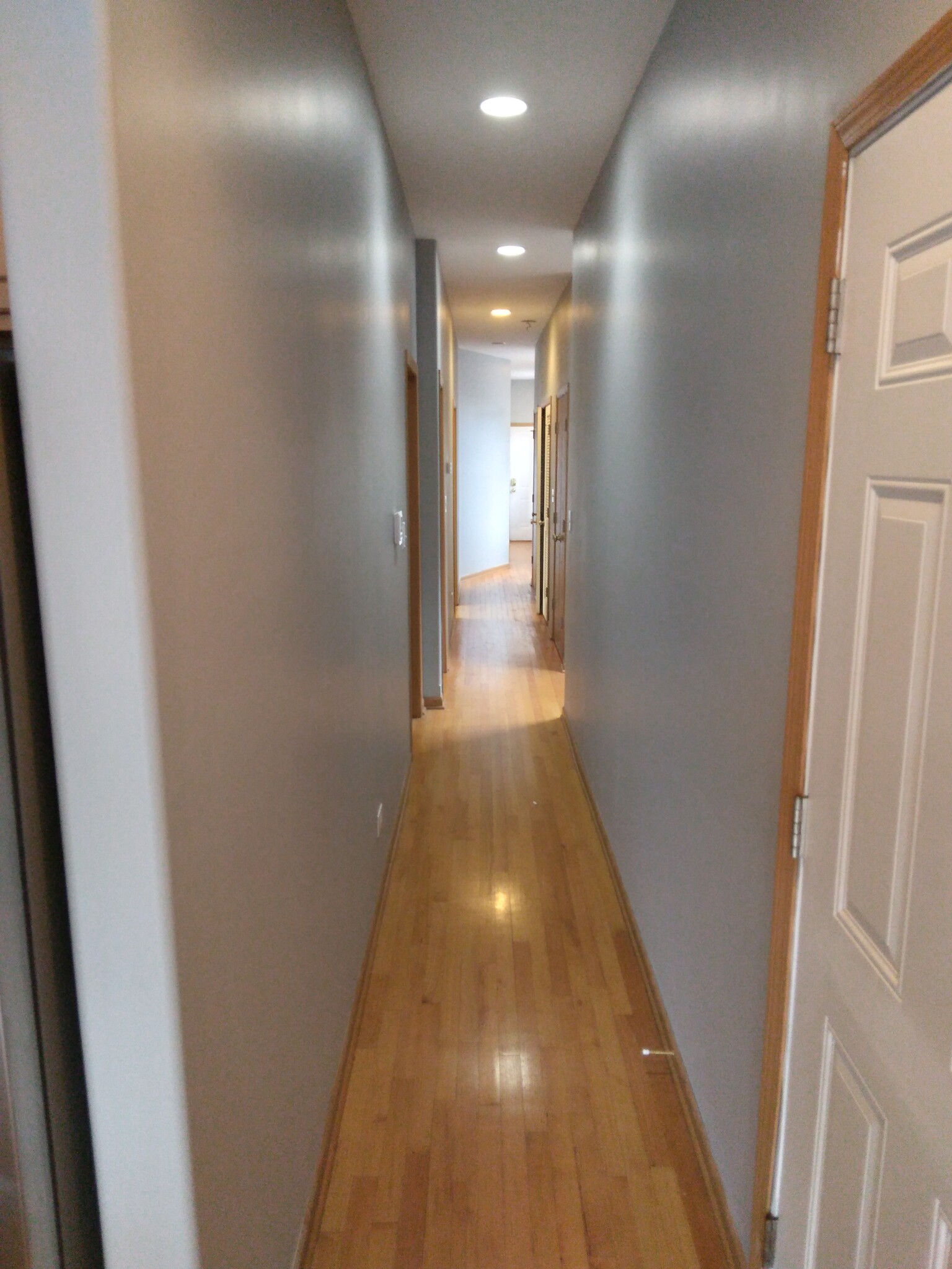 Hallway 1 - 4820 S Champlain Ave