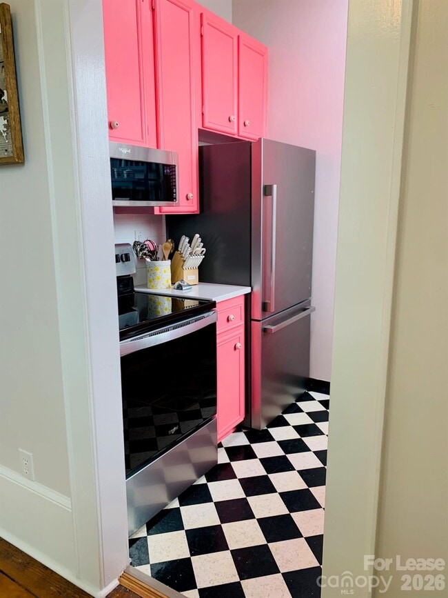 Building Photo - 22 N Congress St