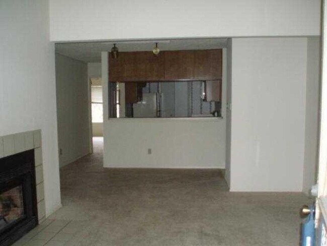 Building Photo - 806 West 24th. St. #224