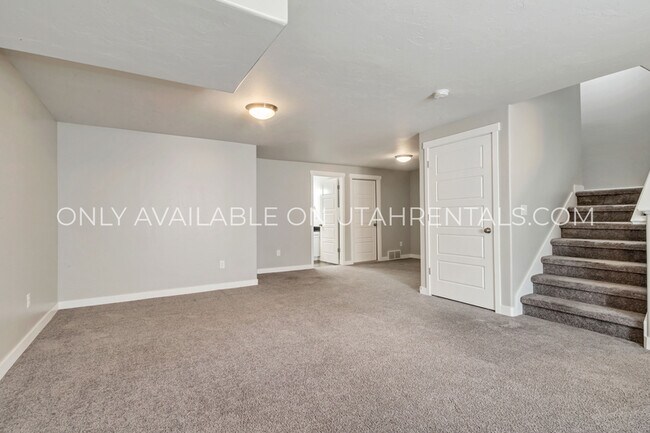 Building Photo - 5073 W Arete Wy