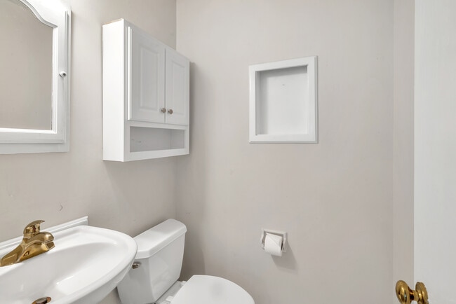 Building Photo - 5230 S Marion Ave