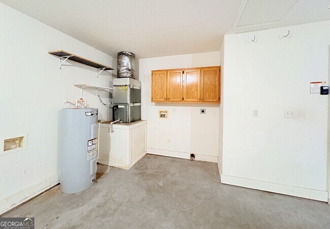 Building Photo - 102 Natures Bounty Trail