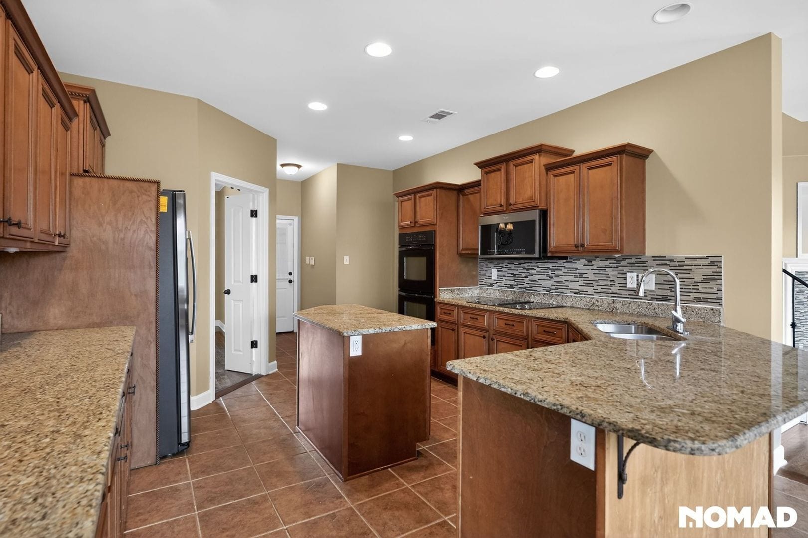 Building Photo - 4886 Fox Springs Dr