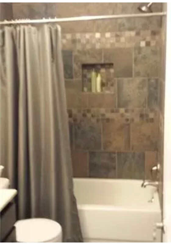 Building Photo - 388 Huntington Ridge Dr