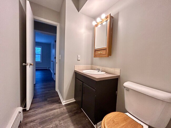 Building Photo - Two Bedroom Apartment in Walker - $400 Off Move-in by 2/15!