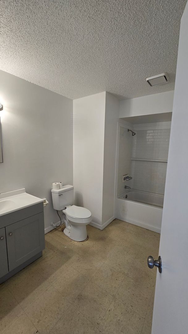 Building Photo - 3BR / 1BA Rental Home – Fresh Updates – Leesburg