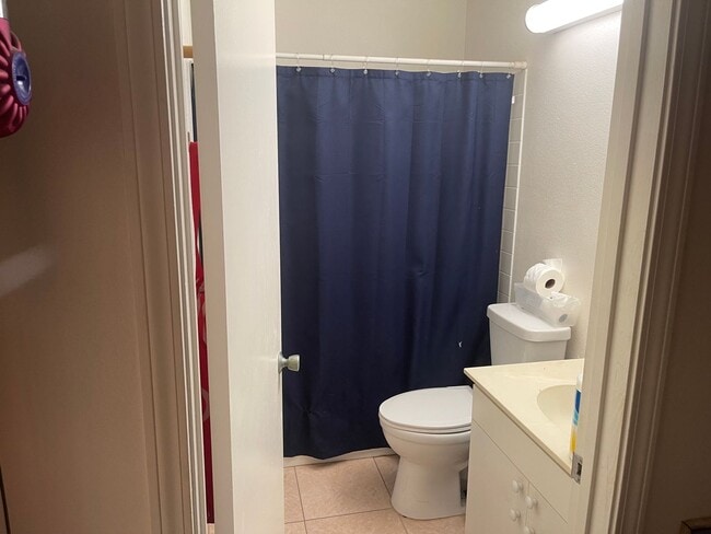 Building Photo - Perfect Kapolei Townhouse