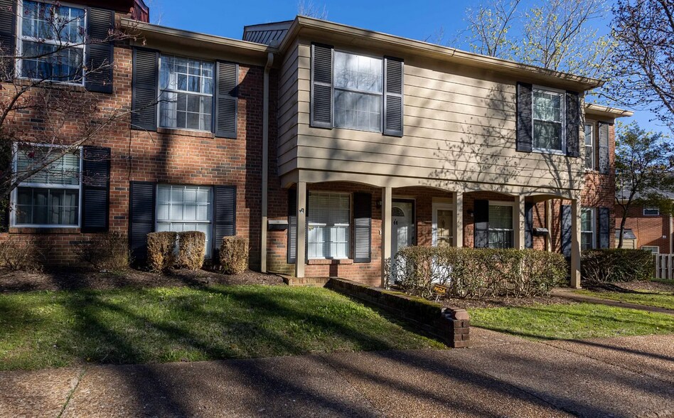 Building Photo - 5515 Country Dr