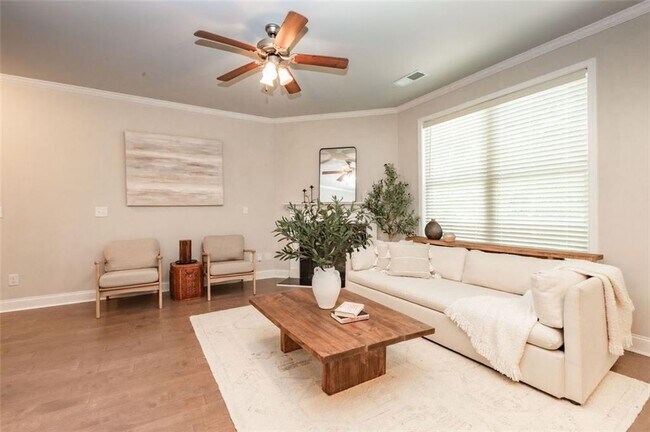 Building Photo - 5715 Rocky Falls Rd