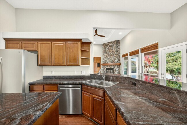 Building Photo - 460 Robert Trent Jones Blvd