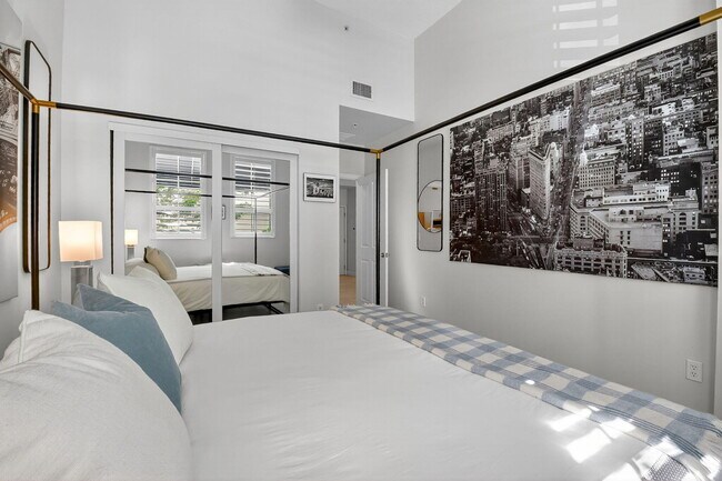 Building Photo - 600 S Dixie Hwy