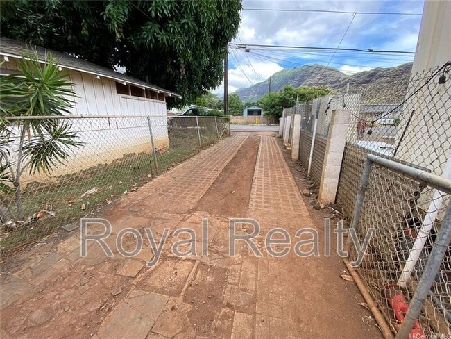 Building Photo - 84-1111 Lahaina Street A