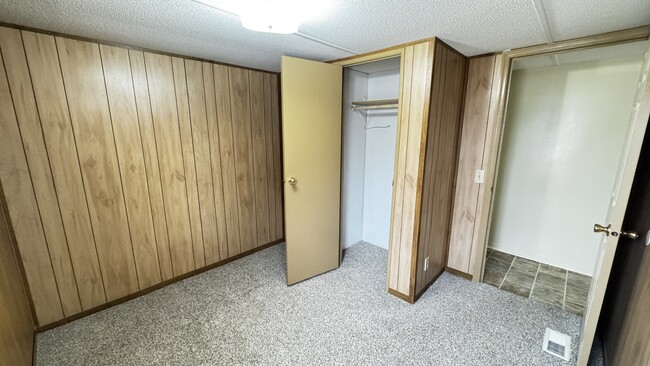 Building Photo - 115 Duck Pond Ln