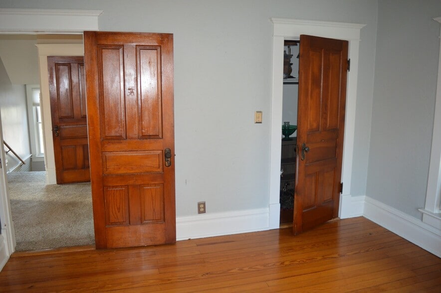 Building Photo - 1301 2nd St