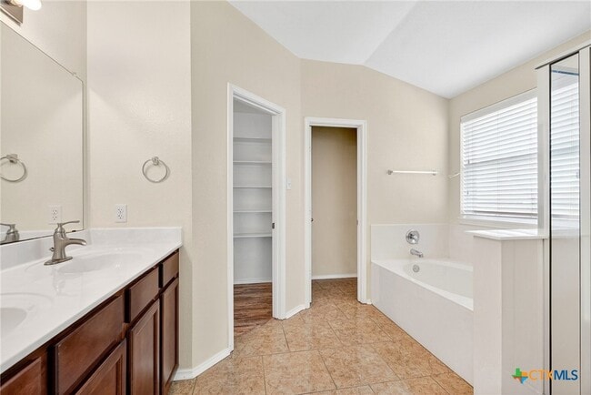 Building Photo - 6300 Taree Loop