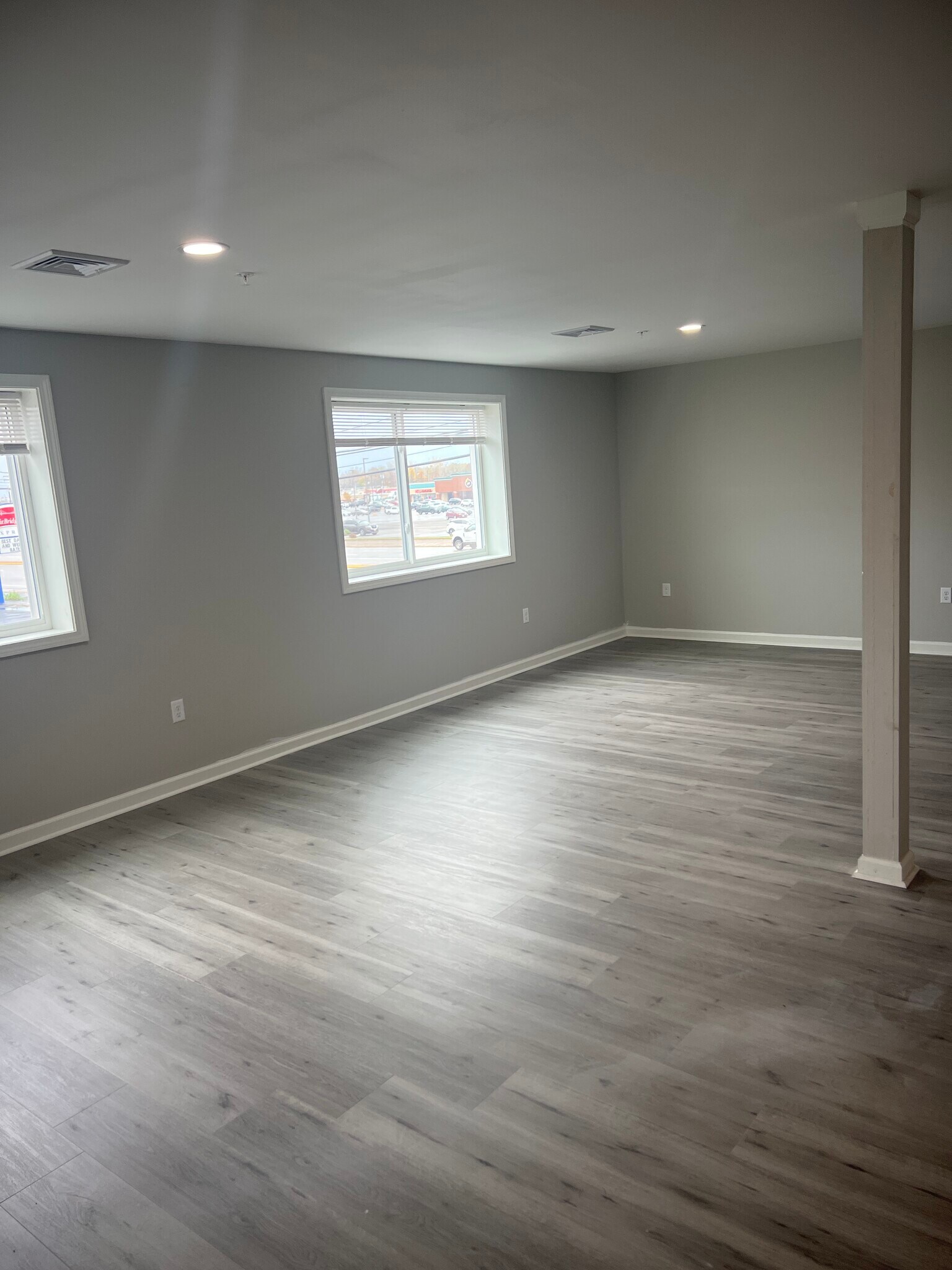 Building Photo - 7170 Transit Rd