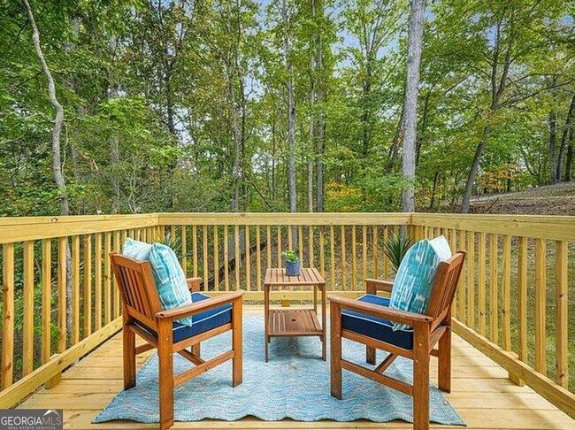 Building Photo - 3925 Pineshore Cir