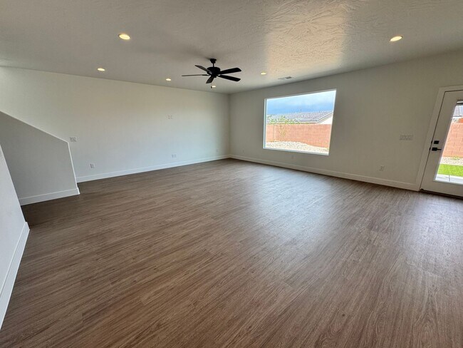 Building Photo - New Build