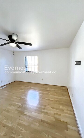 Building Photo - 6004 Graston Ave