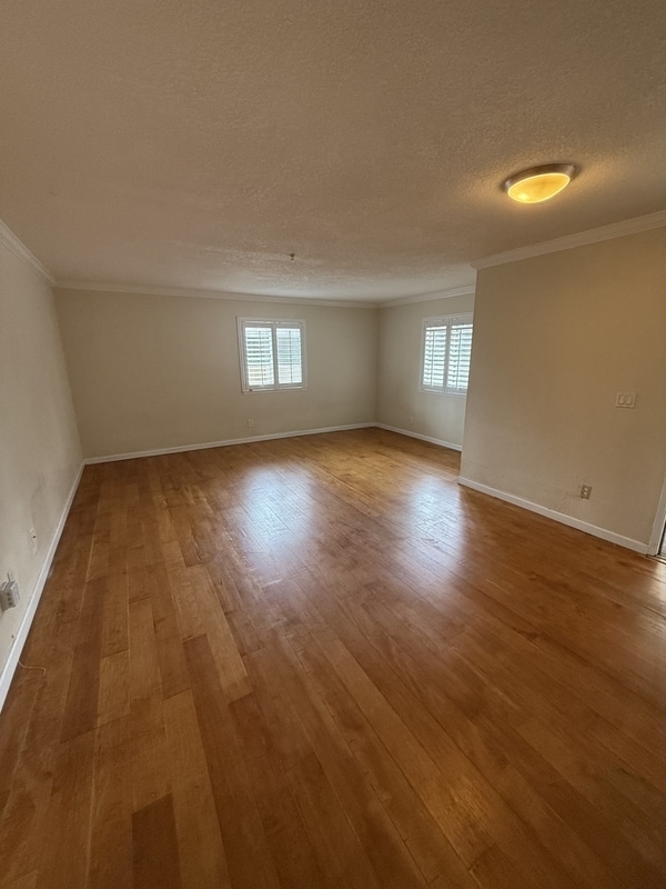 Building Photo - 3550 Lebon Dr