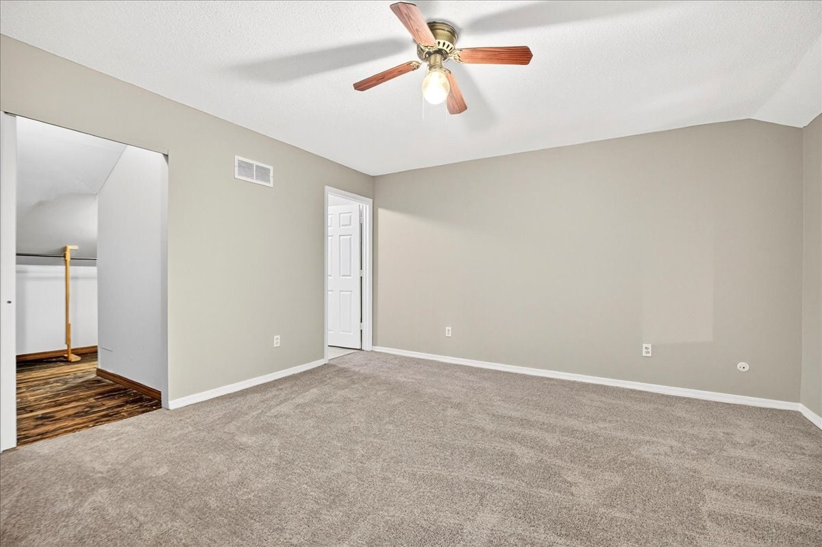 Another View of Private Ensuite - 2350 S 10th St