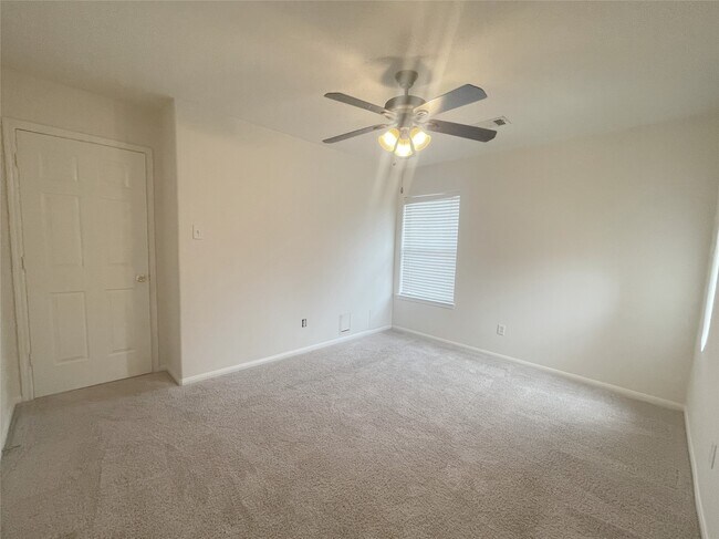 Building Photo - 18807 Harbor Key Cir