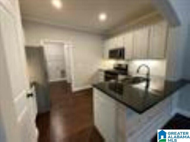 Building Photo - 4234 Lennox Dr