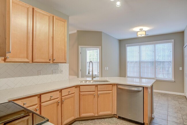 Building Photo - 1007 Brickstone Dr