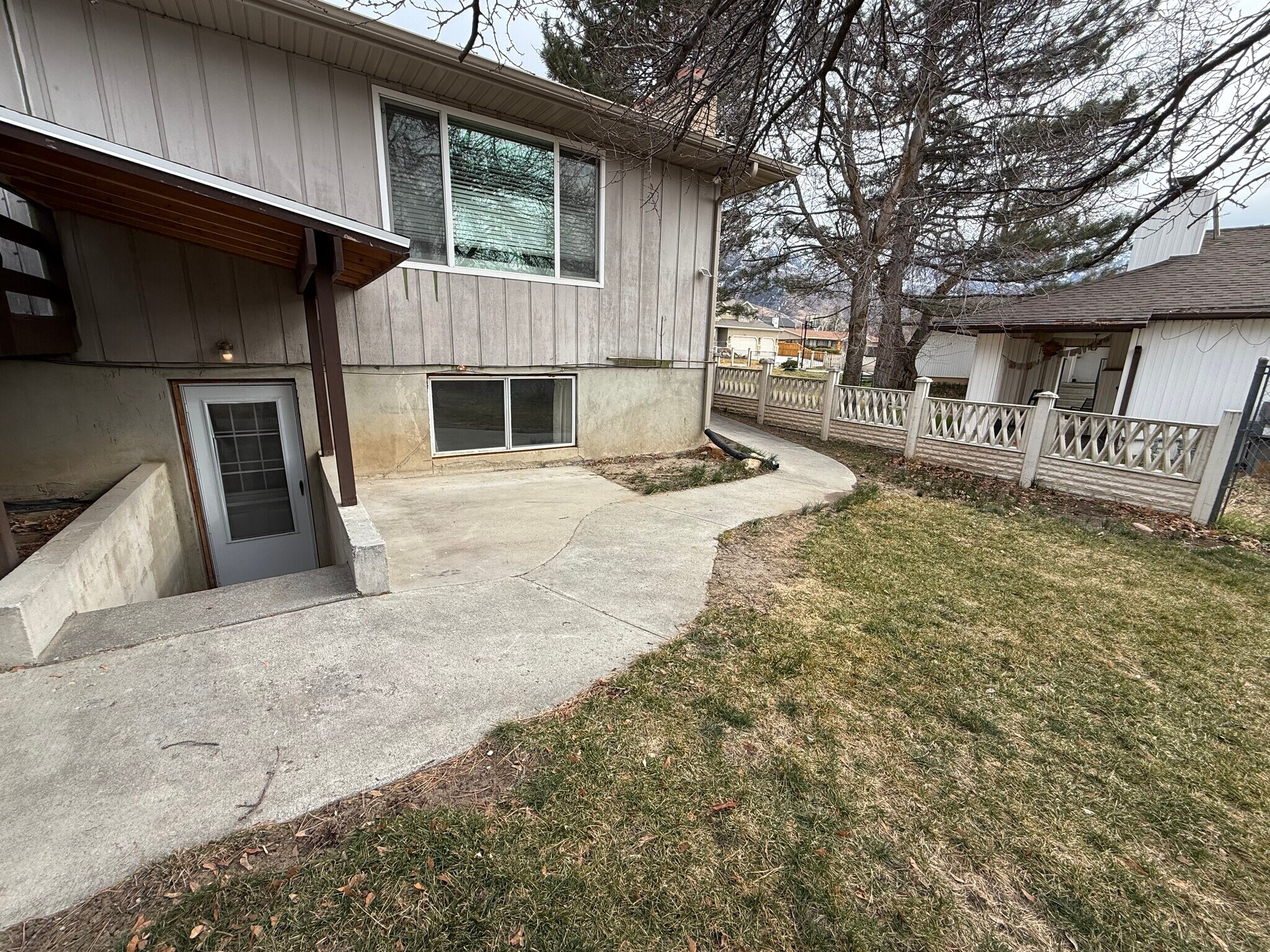 Building Photo - 7928 S DA VINCI DR