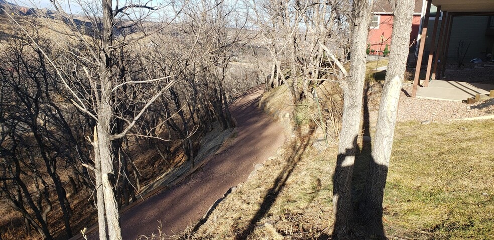 Perimeter Walking Paths - 2636 Patriot Hts