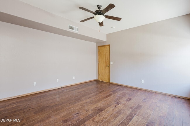 Building Photo - 3733 Tierra Campa Dr