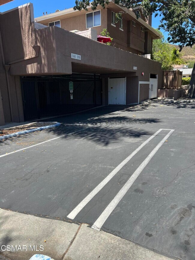 Building Photo - 255 N Skyline Dr