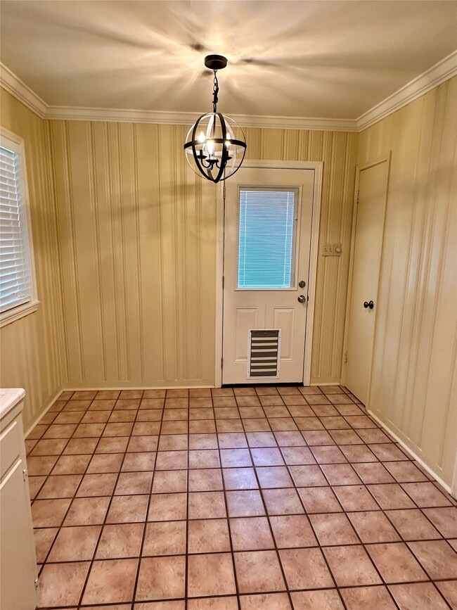 Building Photo - 4325 Kinglet St