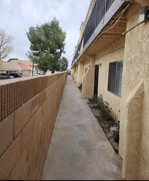 Building Photo - 38710 10th St E