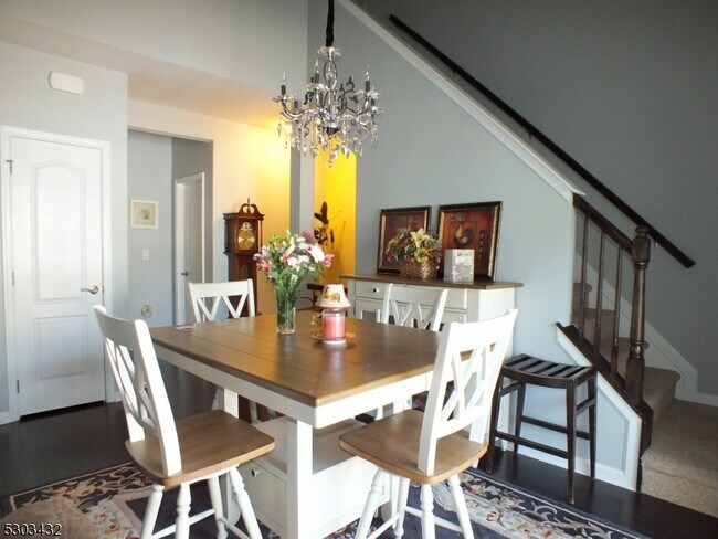 Building Photo - 1503 Meadow Brook Ct