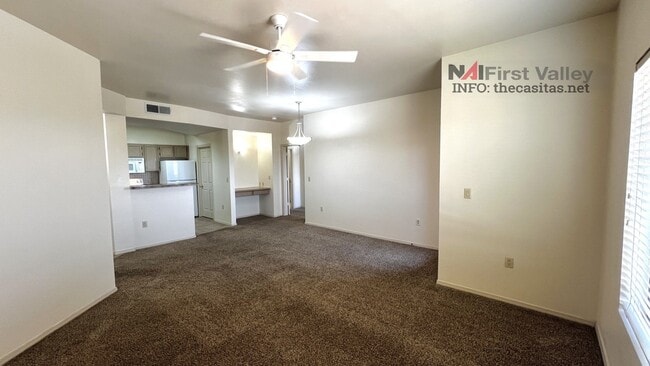 Building Photo - 3 Bedrooms, 2 Baths