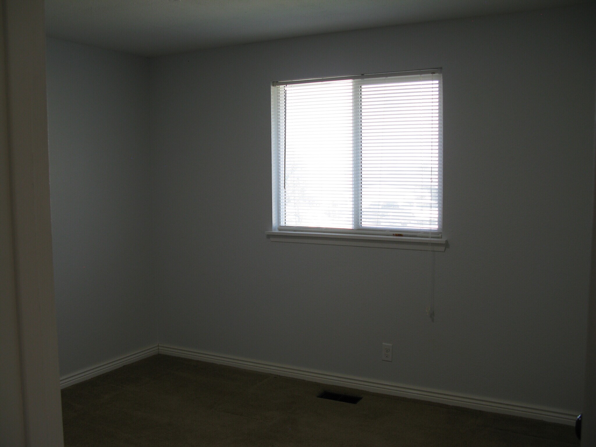 Building Photo - 20851 Sequoia Pl