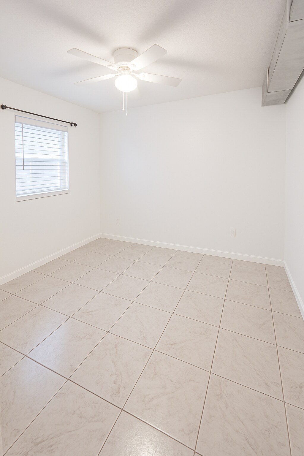 Building Photo - 3504 Lantana St