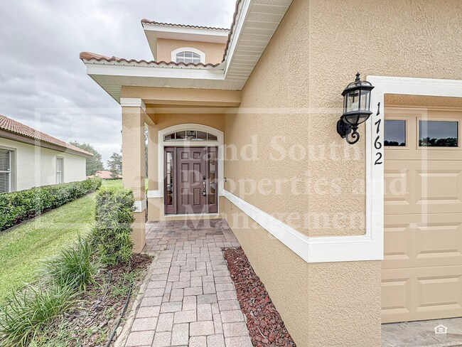 Building Photo - 1762 Altavista Cir