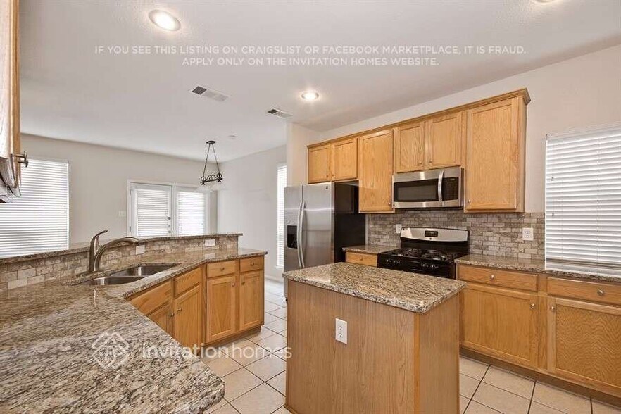 Building Photo - 11732 Latania Ln