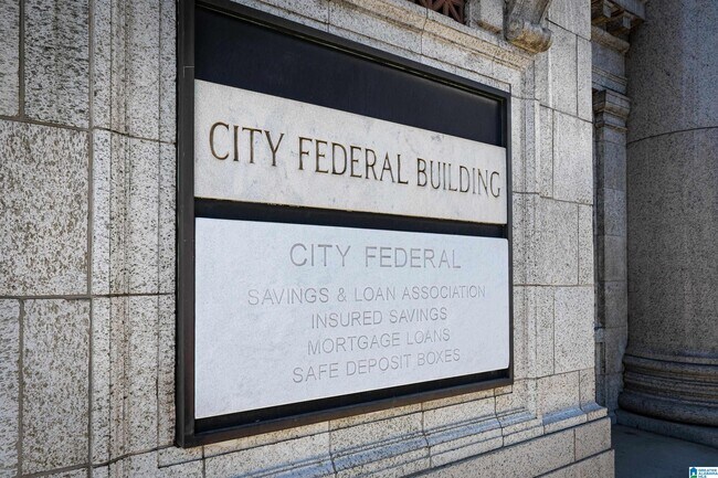 Building Photo - 2024 2nd Ave N