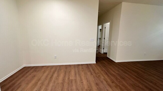 Building Photo - 11419 N University Ave