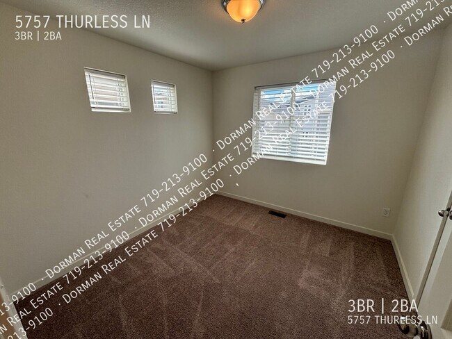 Building Photo - 5757 Thurless Ln